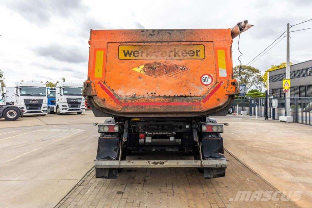 Schmitz Cargobull SGF-S3-GEISOLEERD Kiper poluprikolice