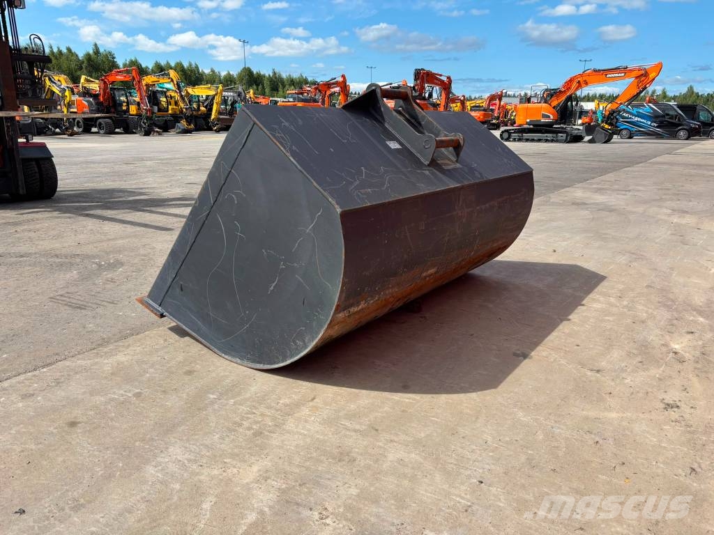 Eurosteel Lastauskauha 2500mm / 3000L S60 دلاء