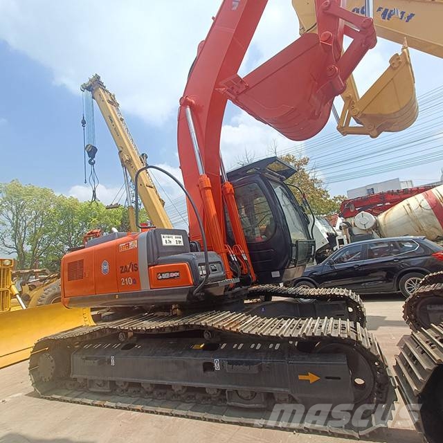 Hitachi 210LC 履带挖掘机