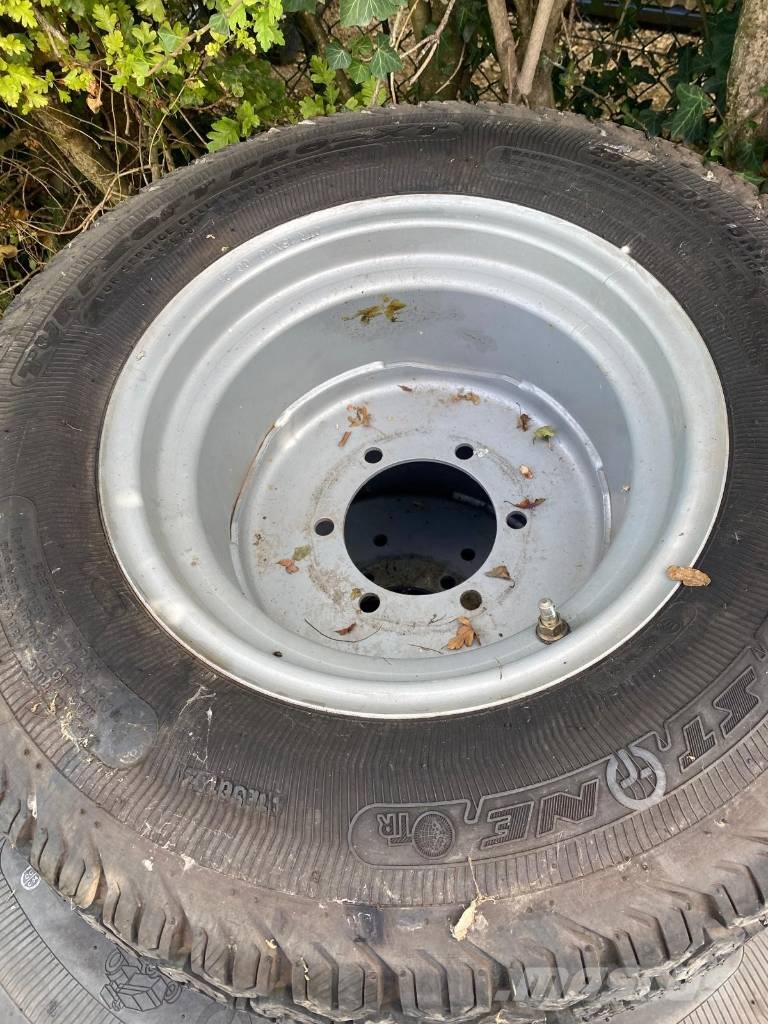 Massey Ferguson TURF WHEELS & TYRES Kompakttraktor-tillbehör