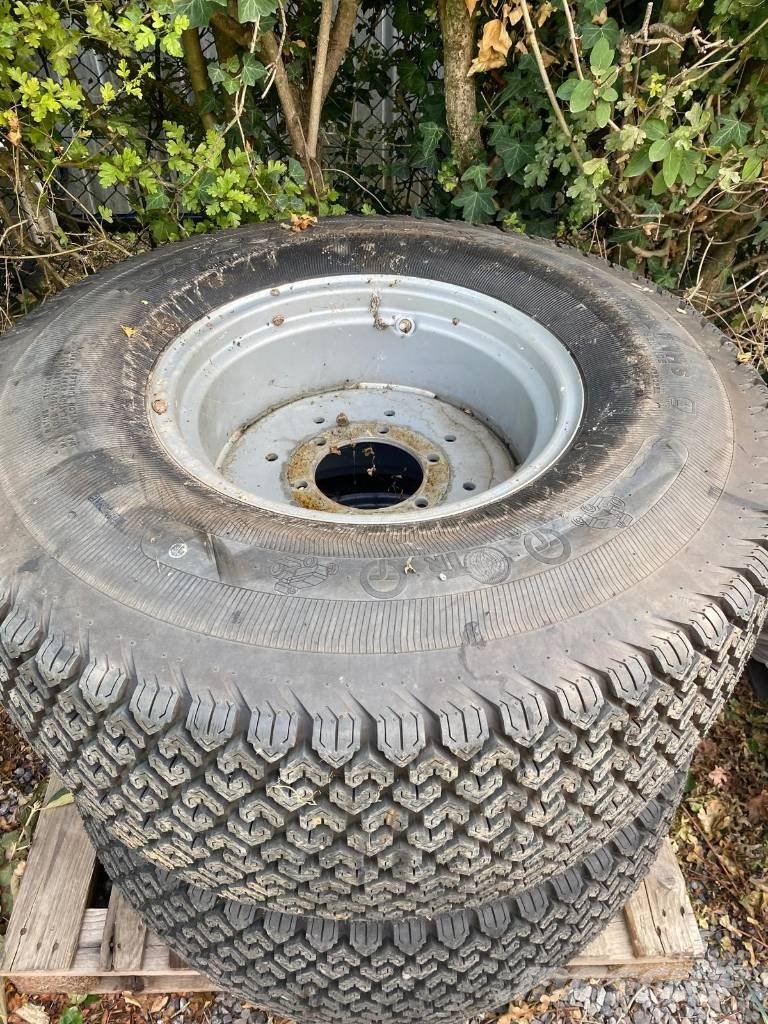 Massey Ferguson TURF WHEELS & TYRES Kompakttraktor-tillbehör