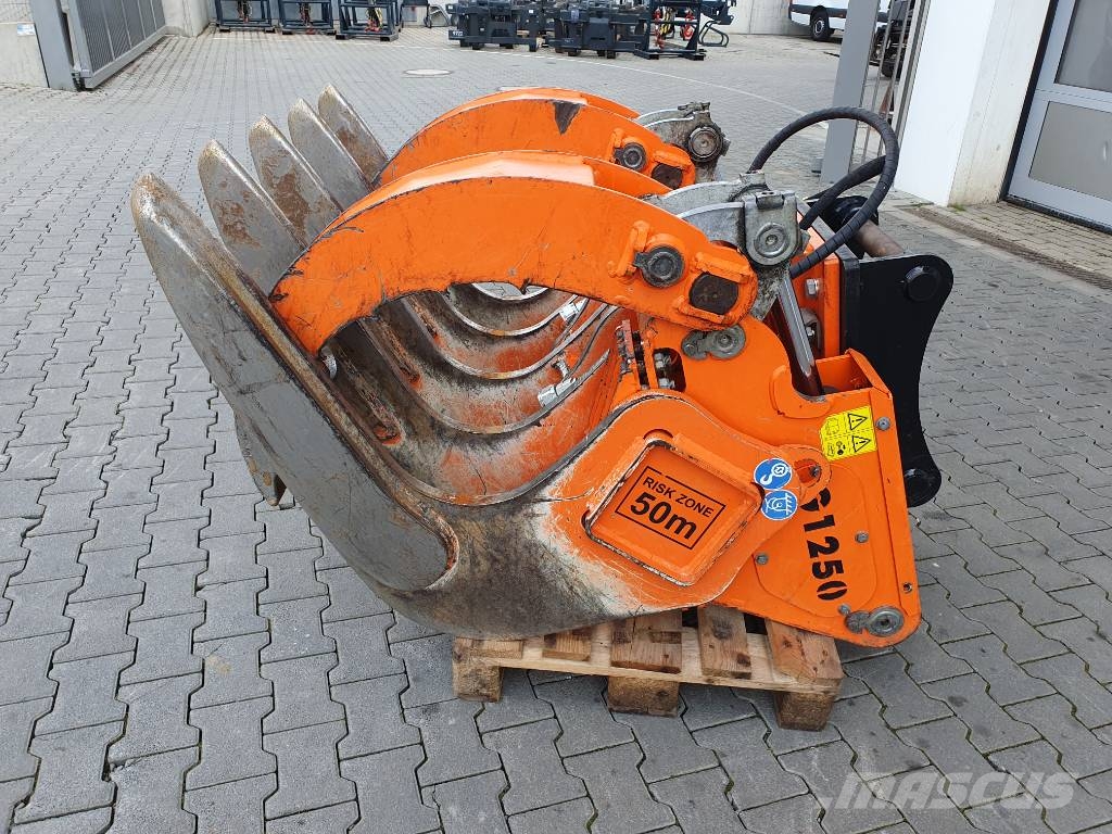 Westtech G1250 Roderechen Greifarme / S60 / 2021 Wegopbrekers