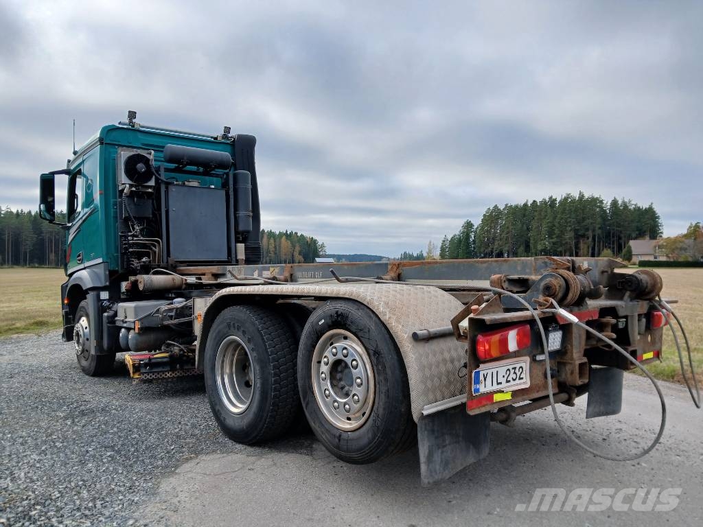Mercedes-Benz Arocs 2542 aurapusk.,alaterä vl-laite EURO6 Tienhoitoautot
