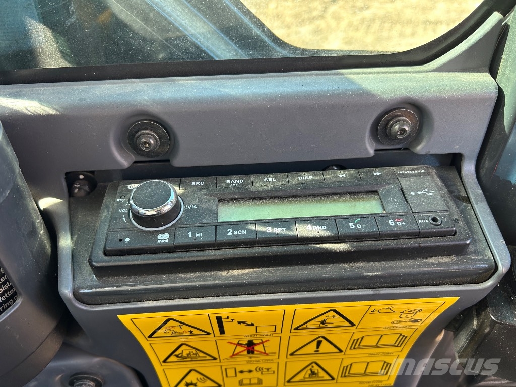 Komatsu PC 78US-11EO Midigrävmaskiner 7t - 12t