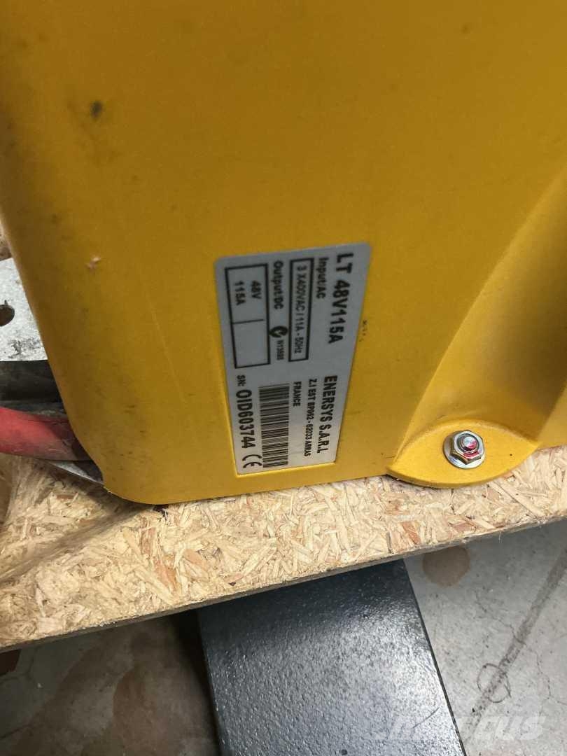 Linde E16P 电动叉车