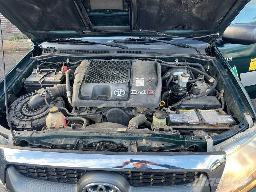 Toyota Hilux D-4D 4X4 DOUBLE CAB Airco Good Condition Carros