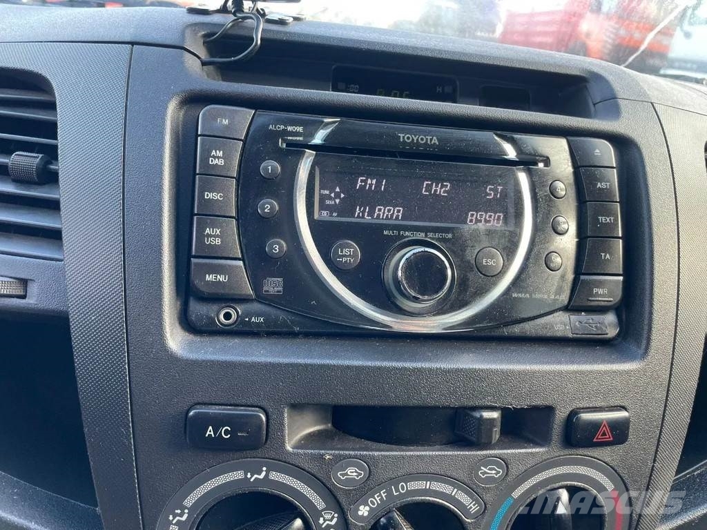 Toyota Hilux D-4D 4X4 DOUBLE CAB Airco Good Condition Carros