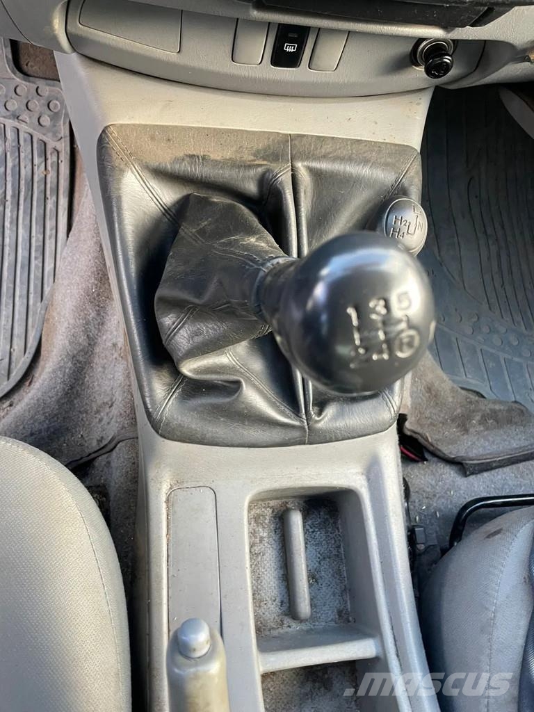 Toyota Hilux D-4D 4X4 DOUBLE CAB Airco Good Condition Personbiler