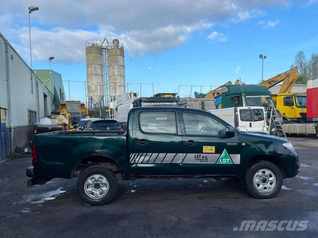 Toyota Hilux D-4D 4X4 DOUBLE CAB Airco Good Condition Carros