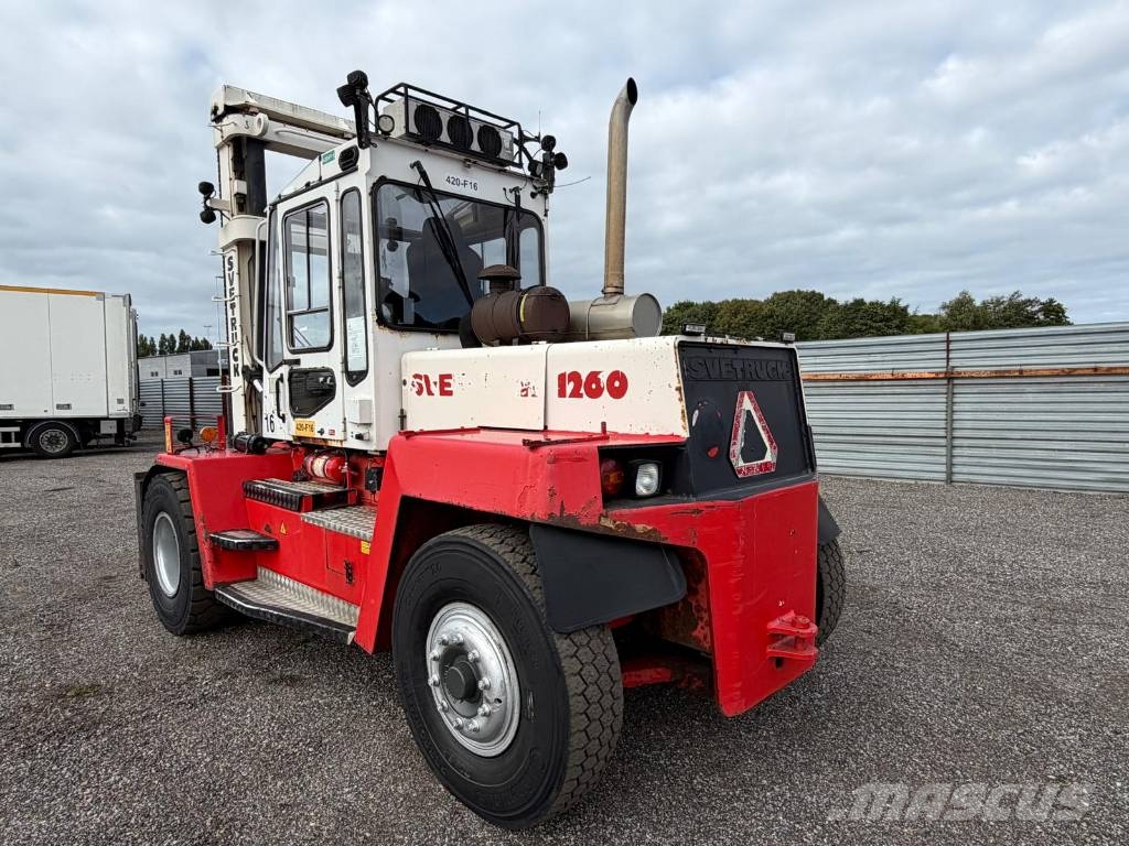 Svetruck 1260-32 شاحنات الديزل