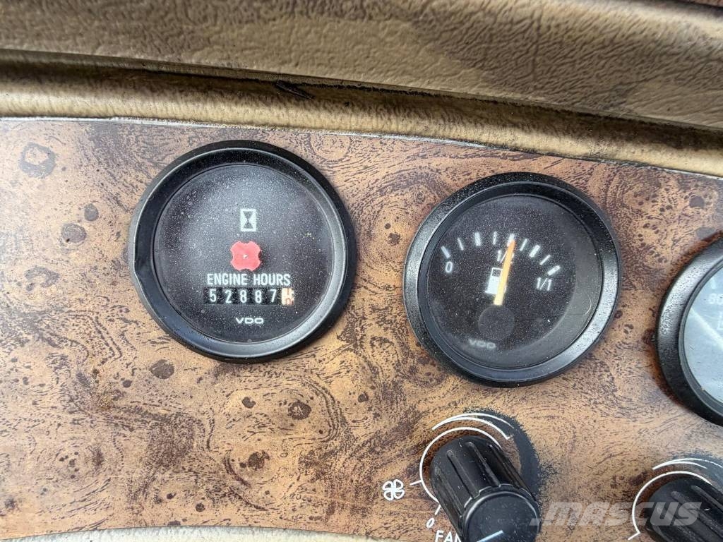 Svetruck 1260-32 شاحنات الديزل