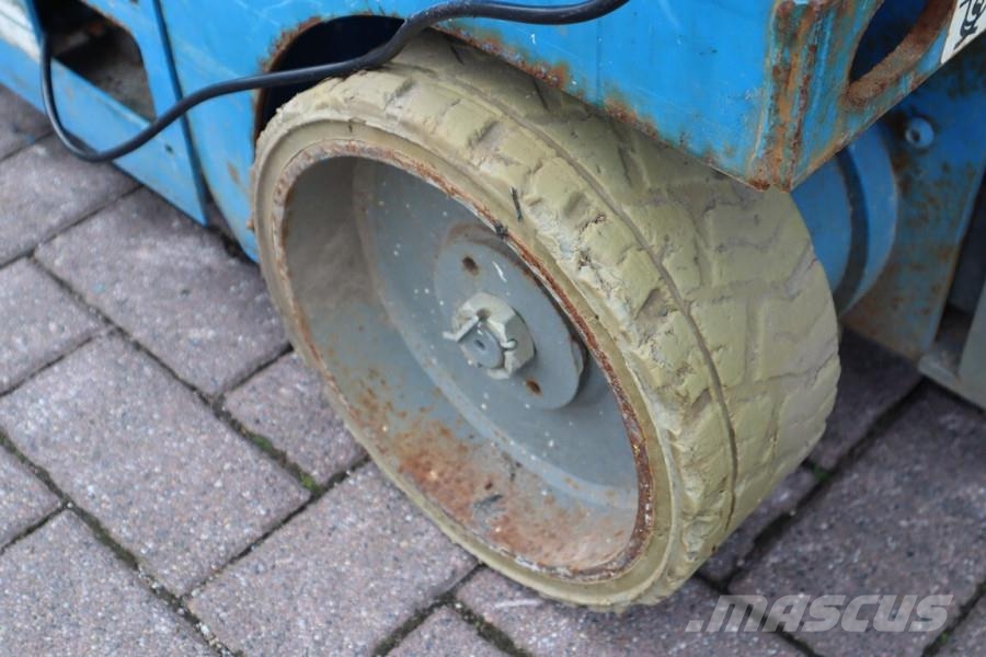 Genie GS1932 Electric, Working Height 7.8 m, 227kg Capac Sakselifter