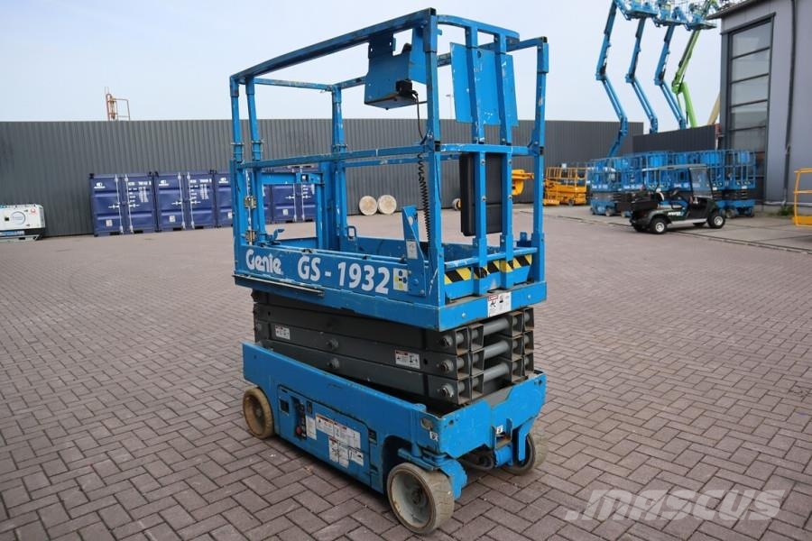 Genie GS1932 Electric, Working Height 7.8 m, 227kg Capac Sakselifter