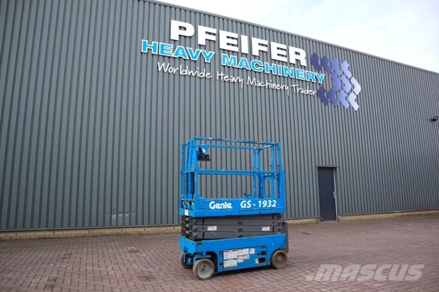 Genie GS1932 Electric, Working Height 7.8 m, 227kg Capac Sakselifter