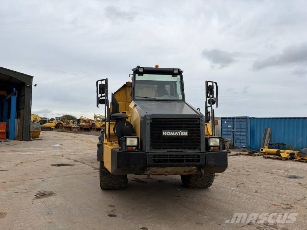 Komatsu HM 300-2 Kloubové dempry