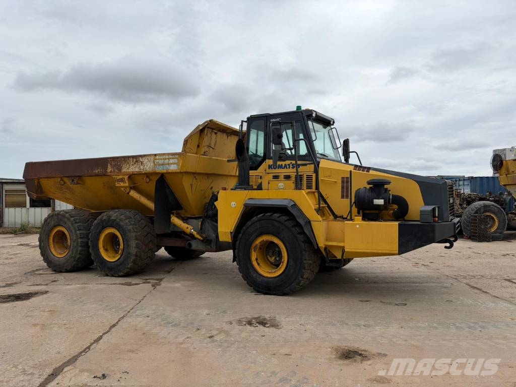 Komatsu HM 300-2 Kloubové dempry