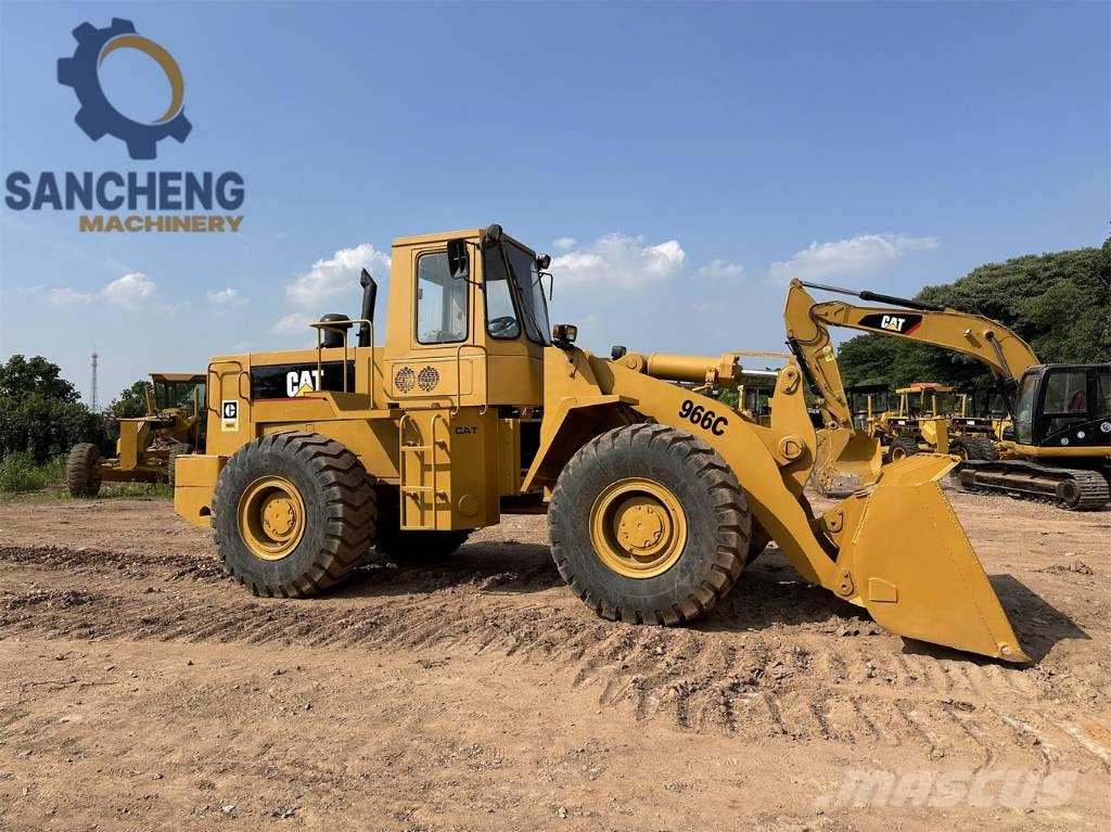 CAT 966C Incarcator pe pneuri