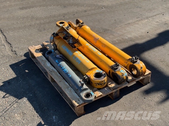 Liebherr L 524 USED HYDRAULIC CYLINDER COMPLET Гідравліка