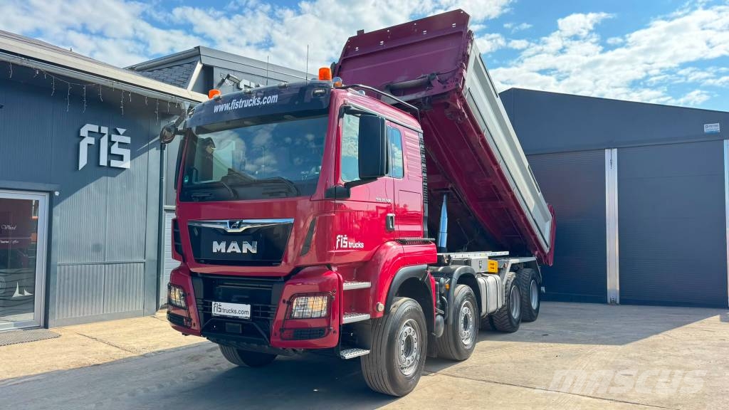 MAN TGA 35.500 8X4 SCHWARZMUELLER tipper - bordmatic Bañeras basculantes usadas