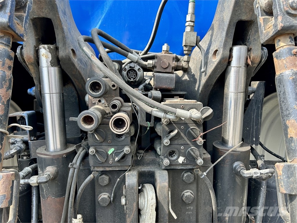 New Holland TG285 Traktorid