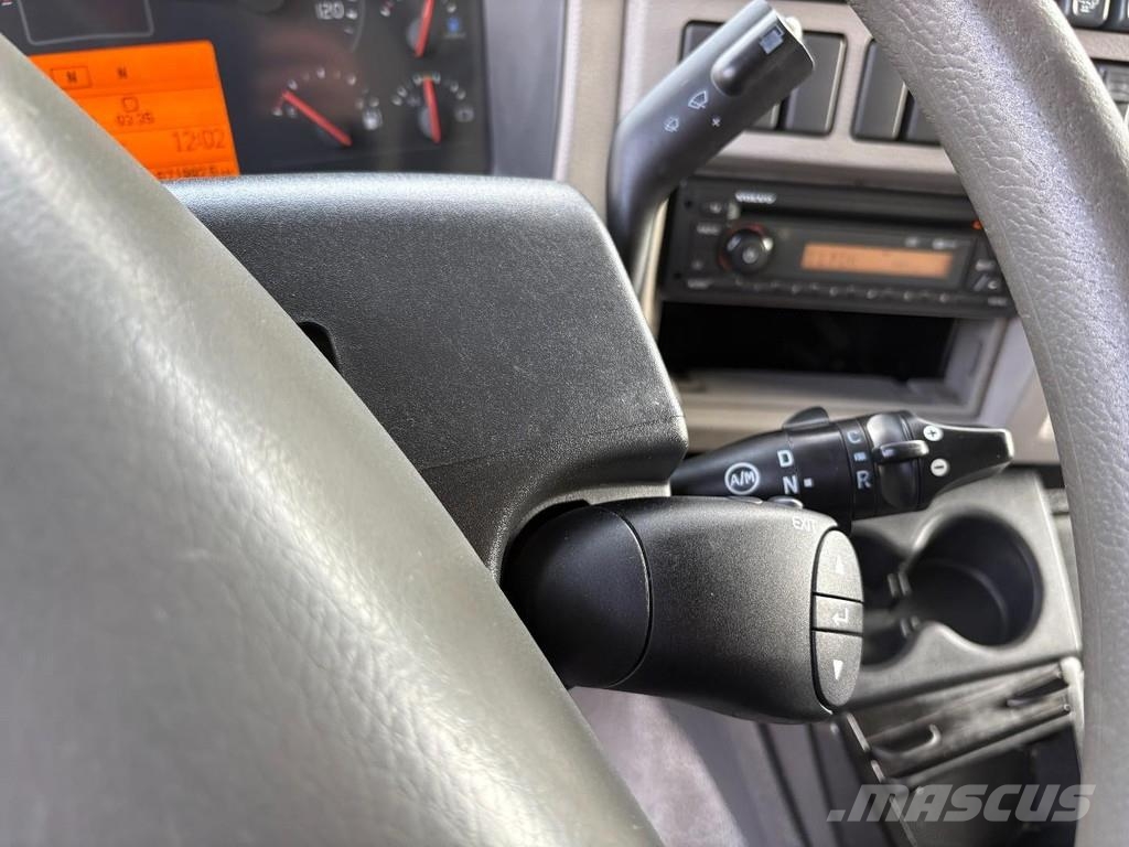 Volvo FL 250 + 12t + 6cyl + BOX 7.28 + EURO 6 4x in stoc 厢式货车