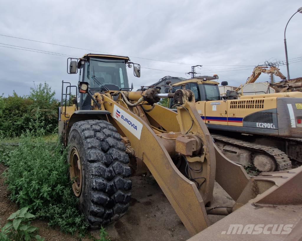 CAT CAT966H Kolové nakladače