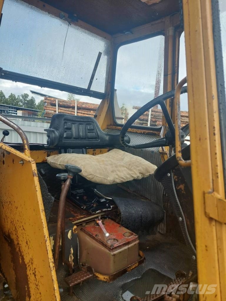 Valmet 702 S Traktorit