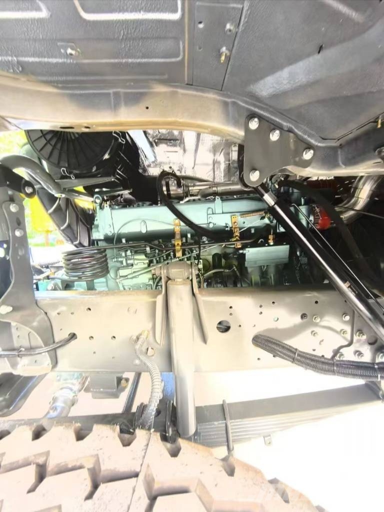 Howo 371 6x4 曳引機組件