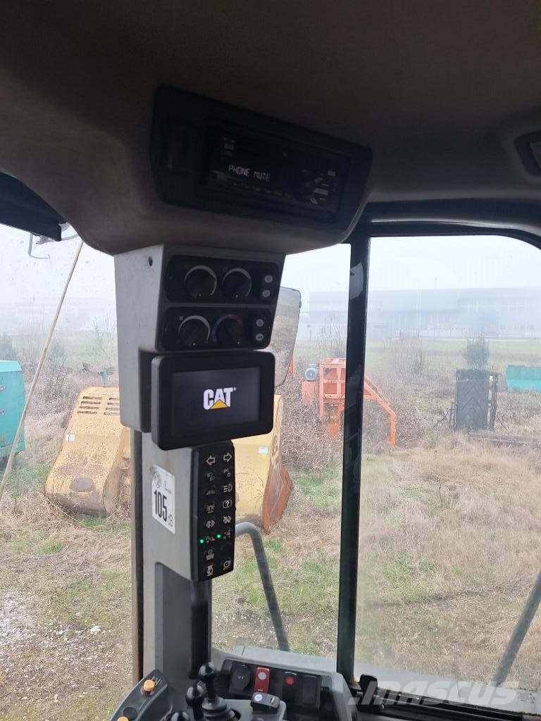 CAT 966MXE لوادر بعجل