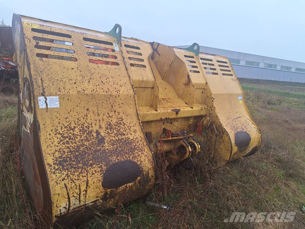 CAT 966MXE لوادر بعجل