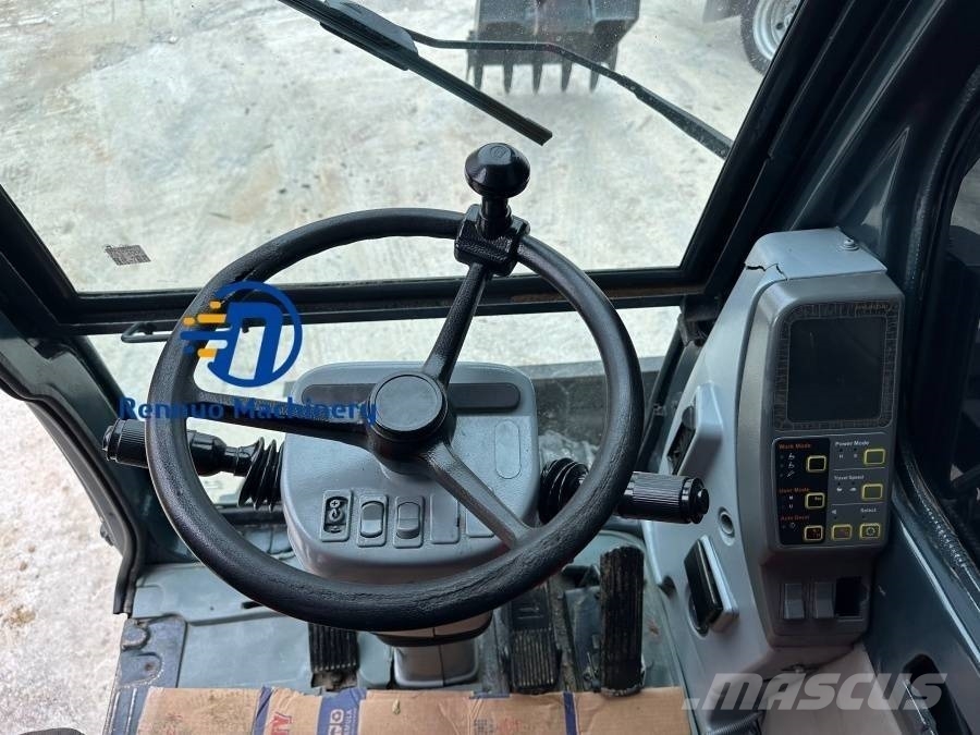 Hyundai 150W-9 Wheeled excavators