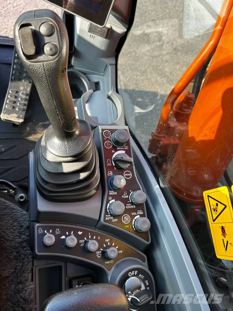 Hitachi ZX 225 US R LC-7 / Stage V, Pienet tunnit Telakaivukoneet