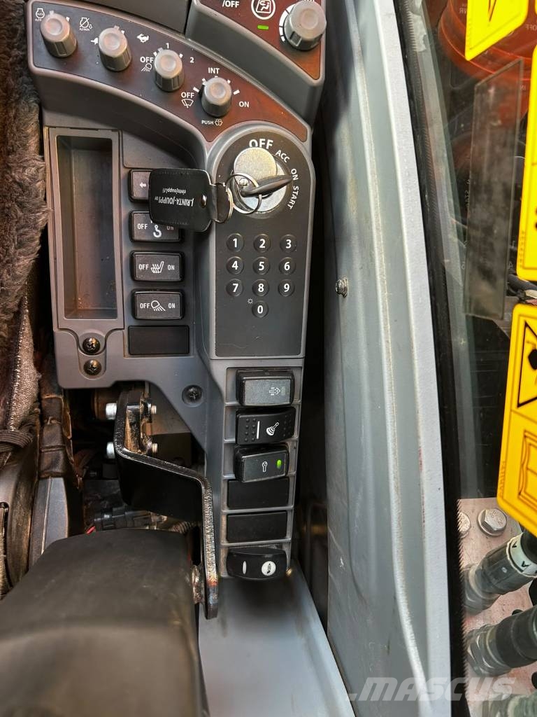 Hitachi ZX 225 US R LC-7 / Stage V, Pienet tunnit Telakaivukoneet