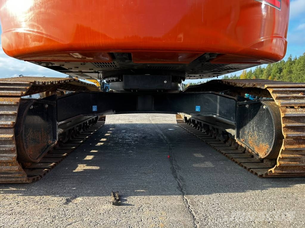 Hitachi ZX 225 US R LC-7 / Stage V, Pienet tunnit Telakaivukoneet