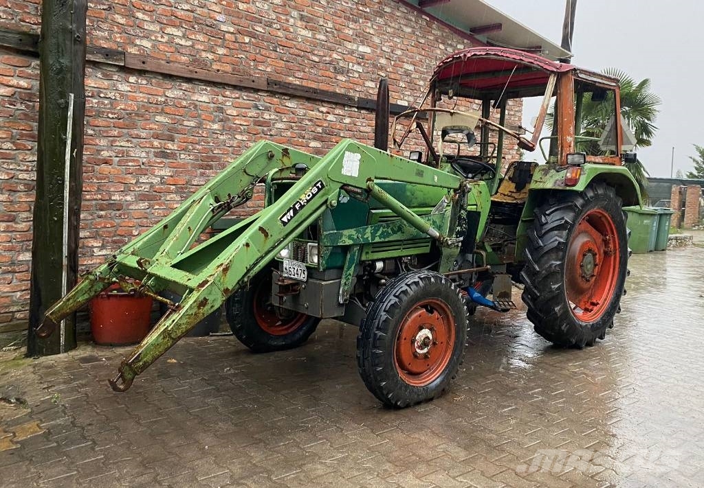 Fendt 106 TRACTOR SPARE PARTS/IN PIECES/IN TEILEN Tractoren