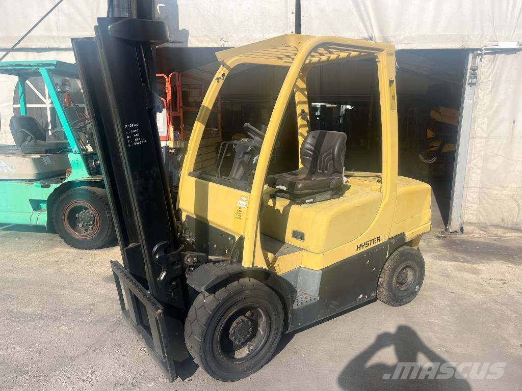 Hyster H30FT V-2648 INW شاحنات LPG