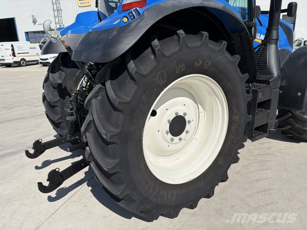New Holland T6.145 EC Traktorok