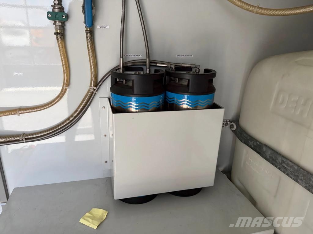 Kärcher Wasseraufbereitungsanlage 3000 Liter Feuerwehr, Re Ladijski kontejnerji