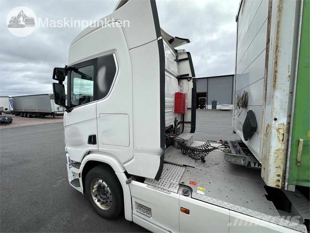 Scania R580A6X2NB Vlačilci