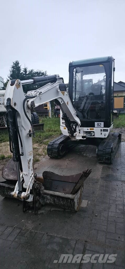 CAT 302.7 D CR Міні-екскаватори < 7т