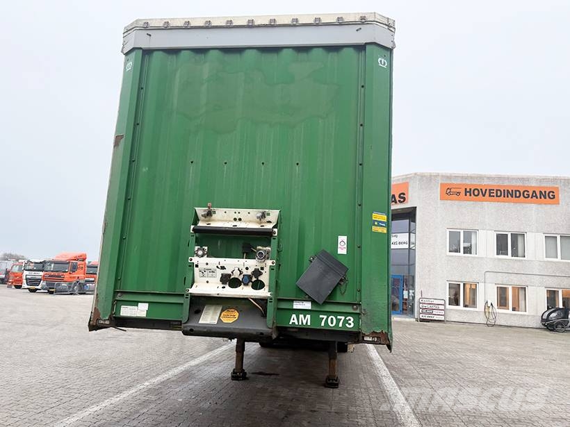 Krone 3 axle Curtainsider / Planenauflieger Semi-reboques com cortinas laterais