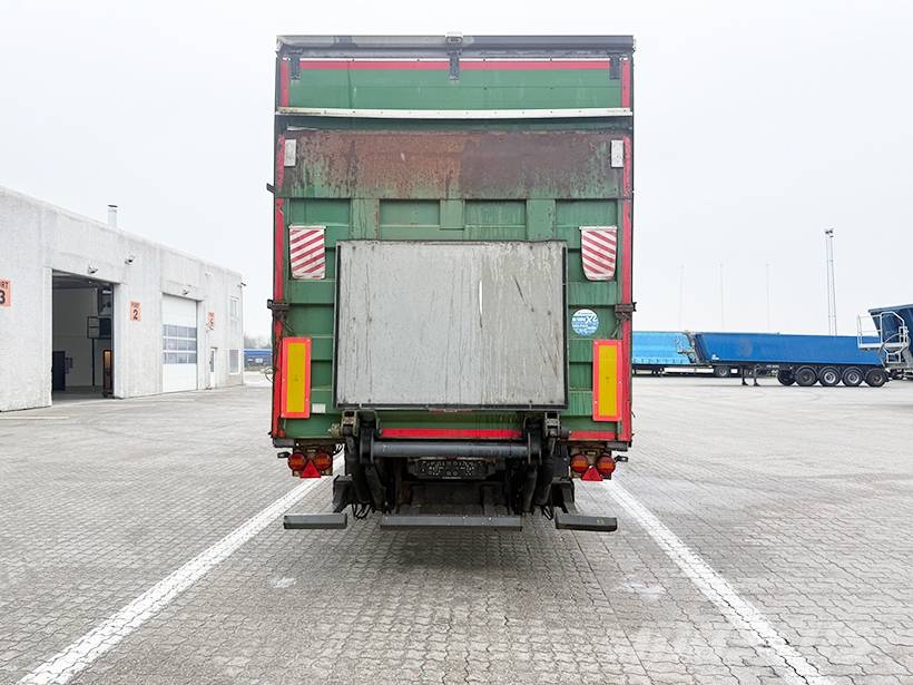 Krone 3 axle Curtainsider / Planenauflieger Semi-reboques com cortinas laterais