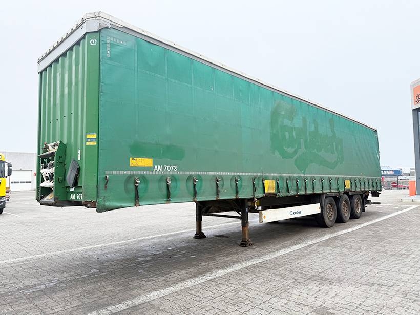 Krone 3 axle Curtainsider / Planenauflieger Semi-reboques com cortinas laterais