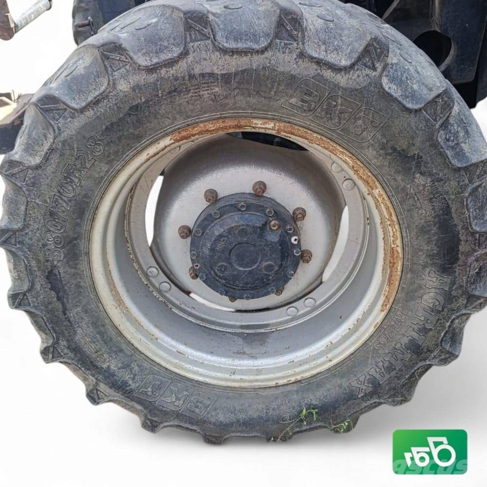 Case IH 115 Maxxum. Parts Tractors