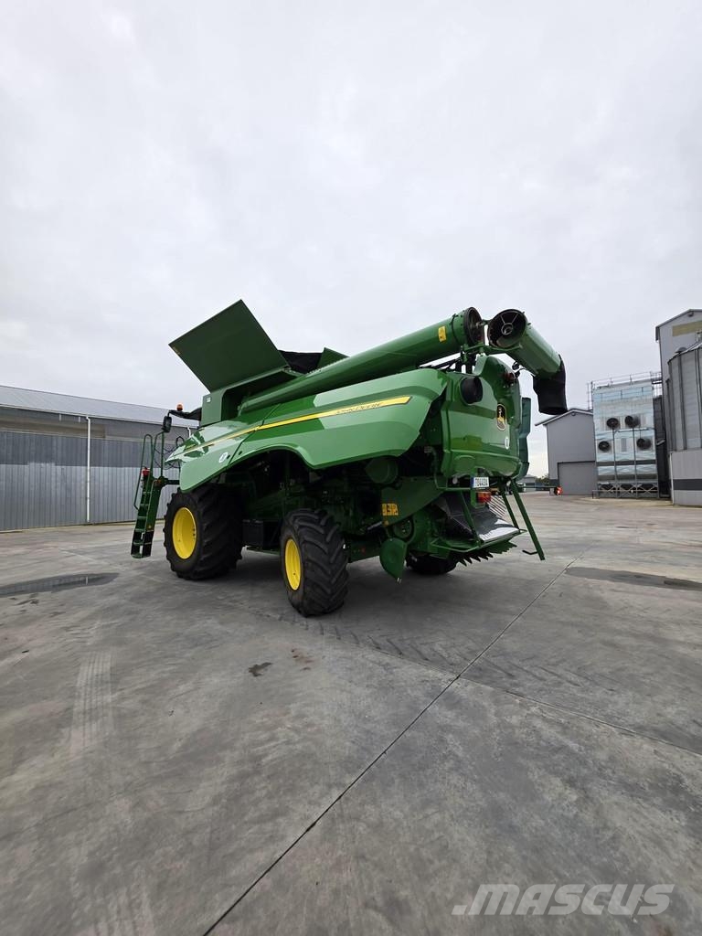 John Deere S670 Derliaus nuėmimo kombainai