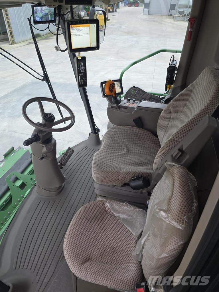 John Deere S670 Derliaus nuėmimo kombainai