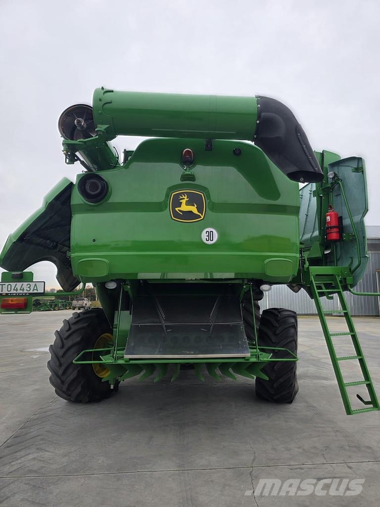 John Deere S670 Derliaus nuėmimo kombainai