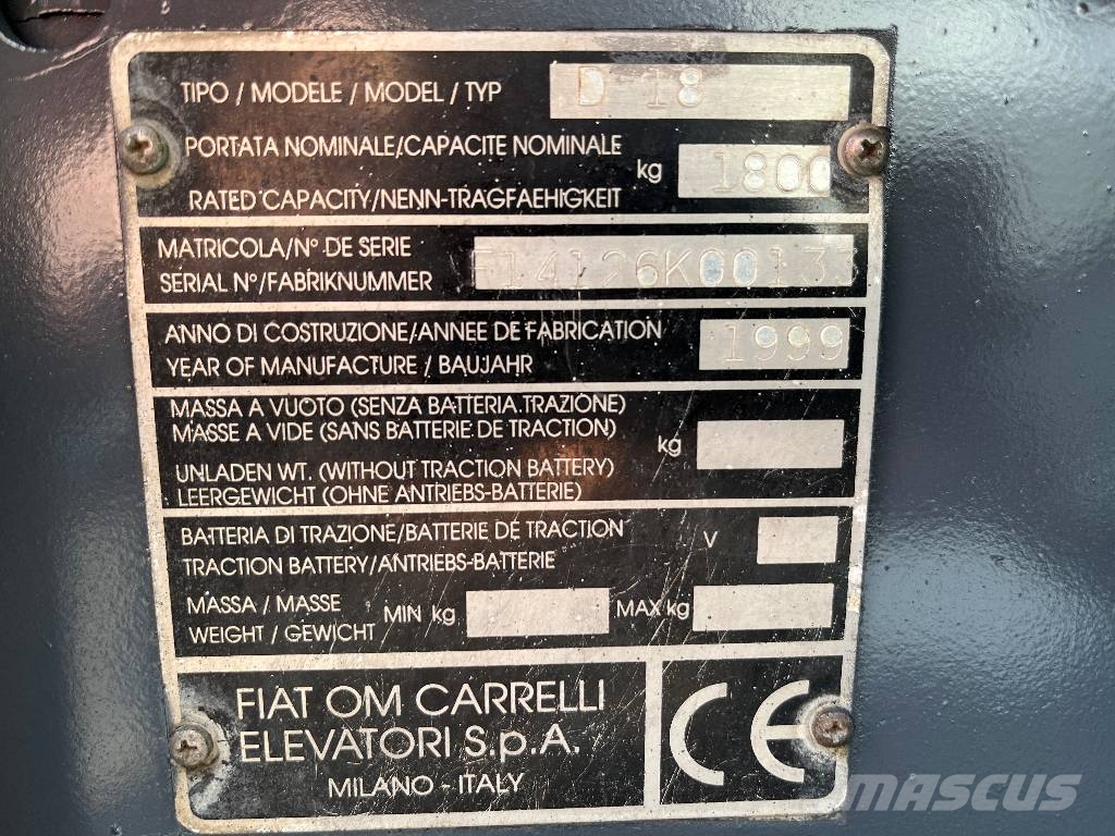 OM D18 V-4233 IO Dizelski viličarji