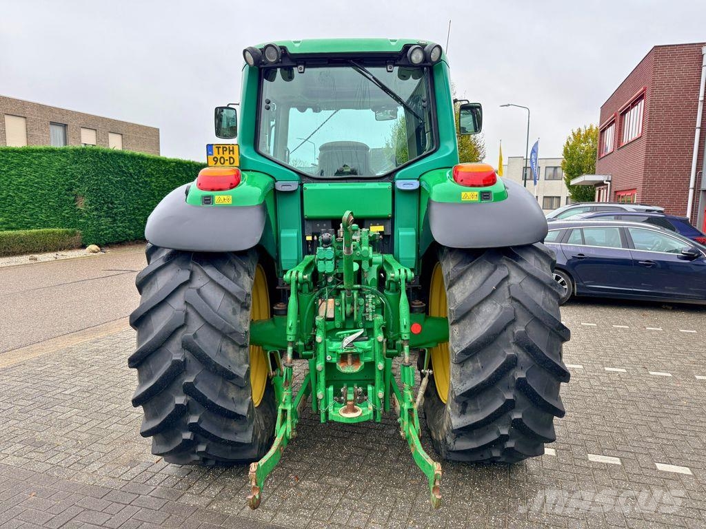 John Deere 6920 PowrQuad Tractoren