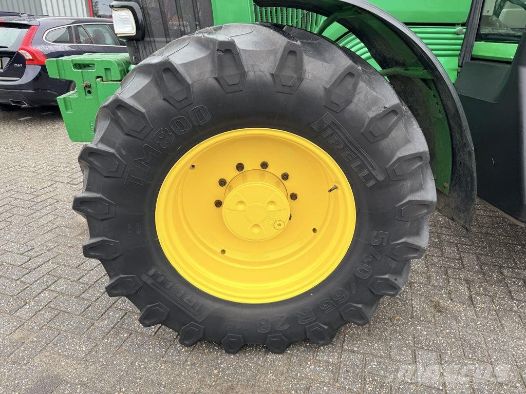 John Deere 6920 PowrQuad Tractoren